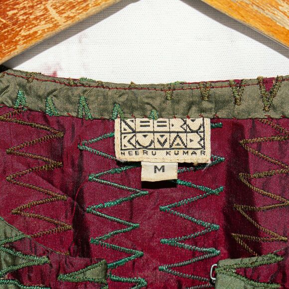 NEERU KUMA Tunic Blouse Vneck Green Red size Medium - Picture 3 of 9